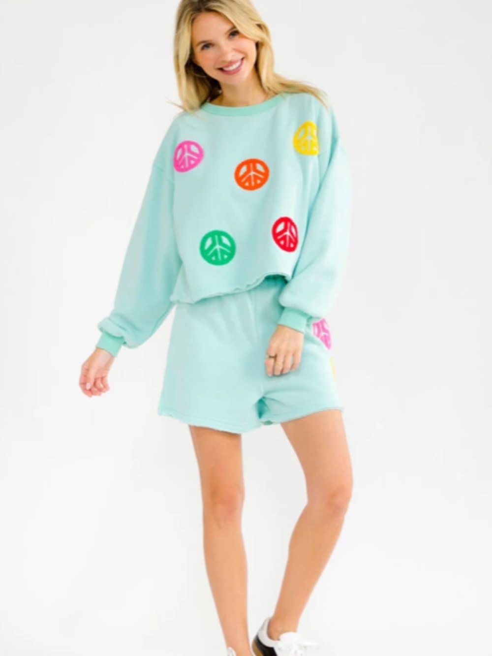 "The Harmony" Mint Green Peace Sign Set